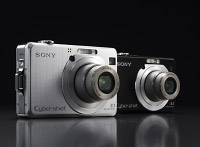 Cyber-shot W100 © Sony